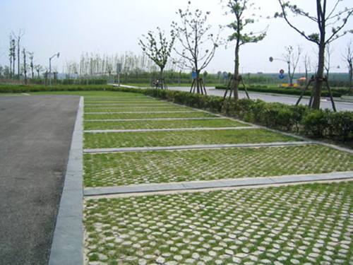 成都停車(chē)場(chǎng)植草地坪
